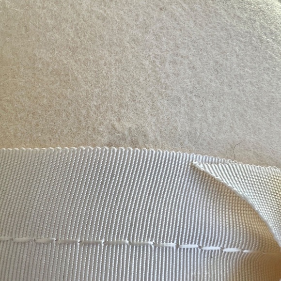 Boutique Kates Canada Wide Brim Hat Beige Ribbon Wool Felt Side Bow - Picture 7 of 7